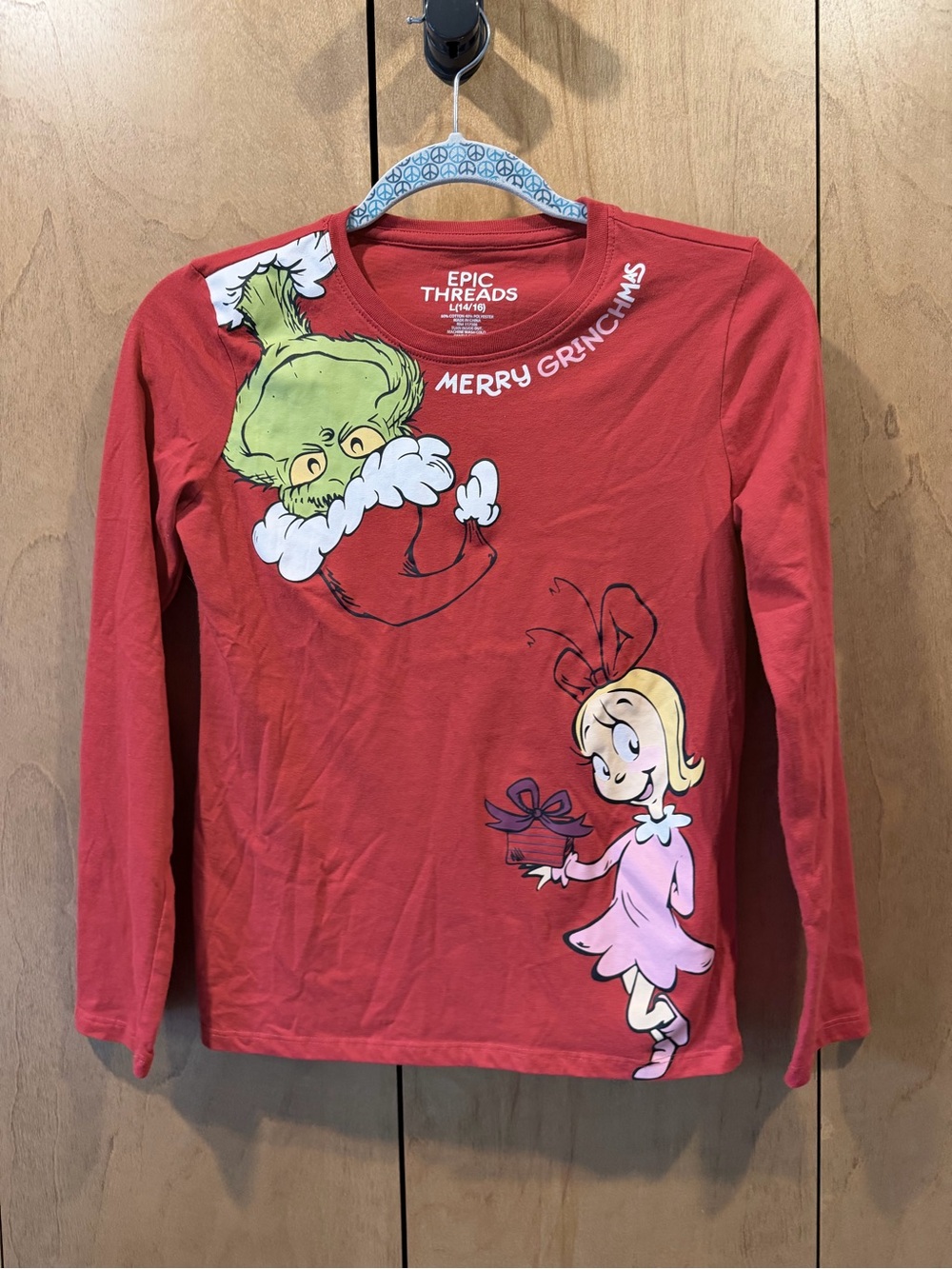 The Grinch Epic Threads Red Long-Sleeve Grinch & Cindy loo who Graphic Tee